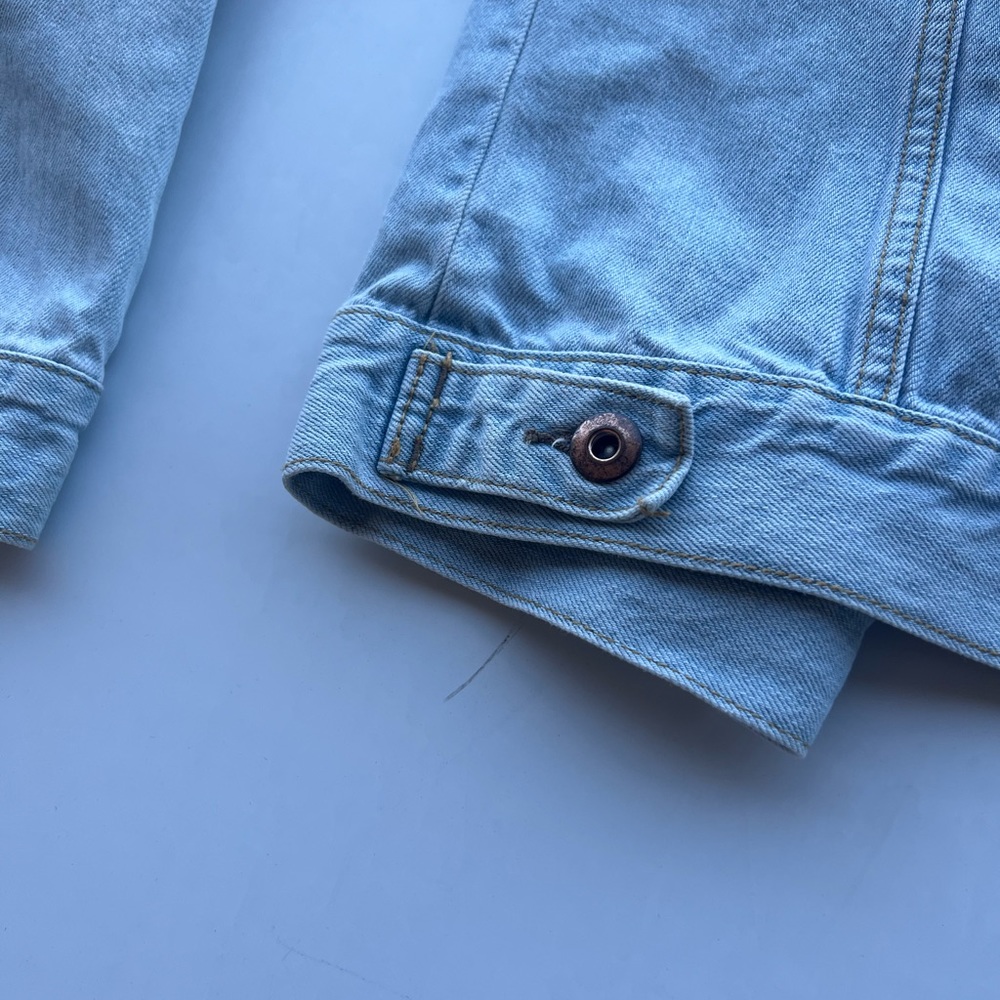 Jean Jacket. Medium. - Picture 5 of 5